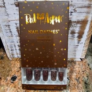 Red Aspen Medium Nails